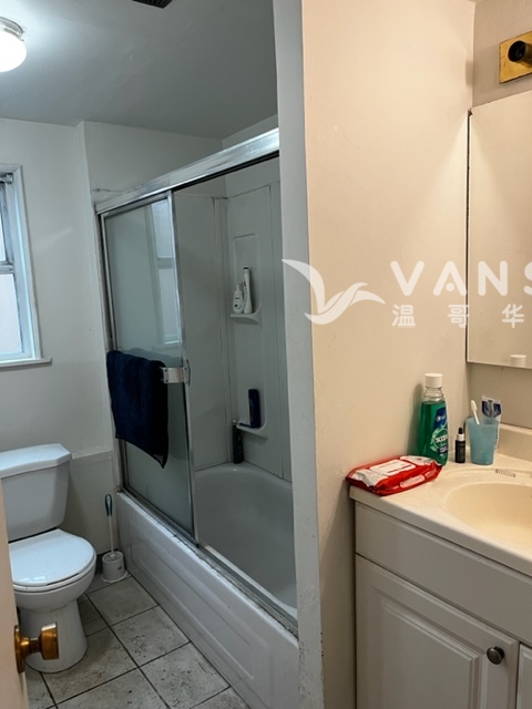 260427101350_29-2 卫生间.jpg